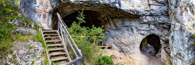 Фото: Денисова пещера